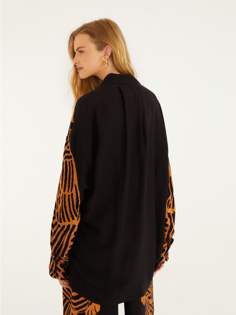 FARM Rio Black Roaring Tigers Long Sleeve Shirt Size XS NWT - Picture 14 of 16